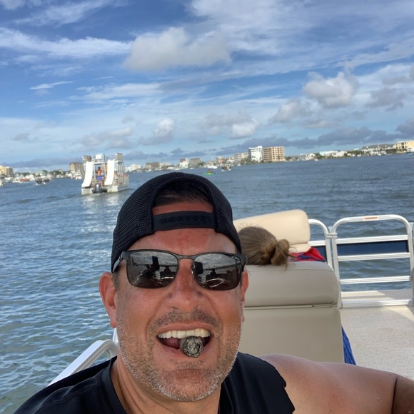 Profile Picture of Scott Thurman (@thurmbahama) on Poshmark