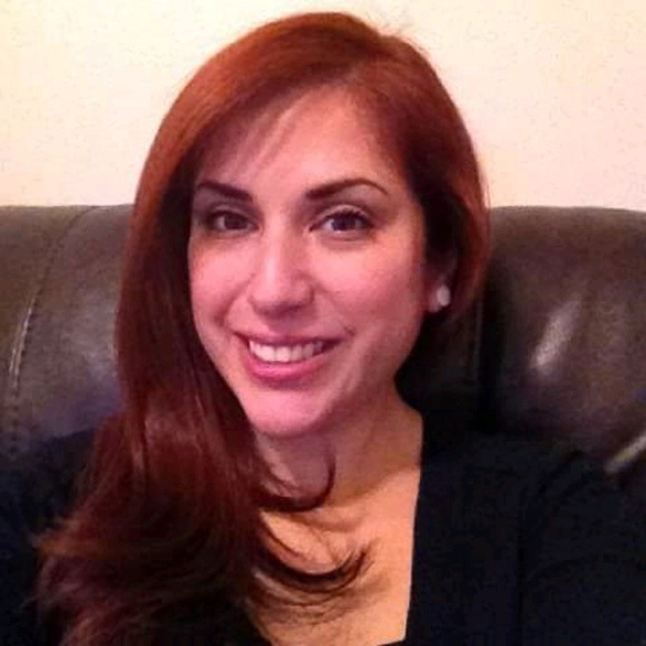 Profile Picture of Crystal Barrientez (@cbarrientez82) on Poshmark