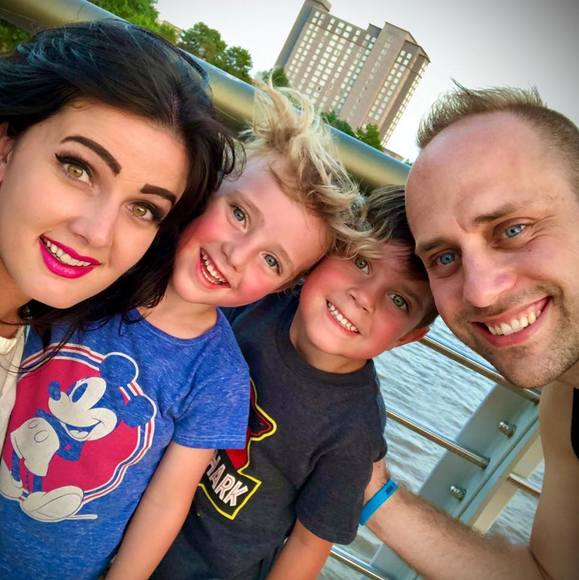 Profile Picture of Stephanie Orebaugh (@saleon17) on Poshmark