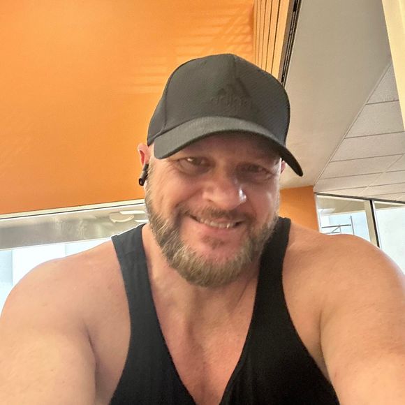 Profile Picture of Doug Slade (@deslade70) on Poshmark