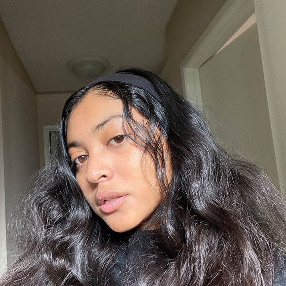 Profile Picture of Jasmine Solis (@jasminesolis913) on Poshmark