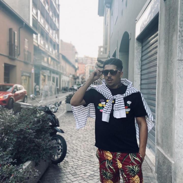 Profile Picture of Simon (@simondutu) on Tiktok