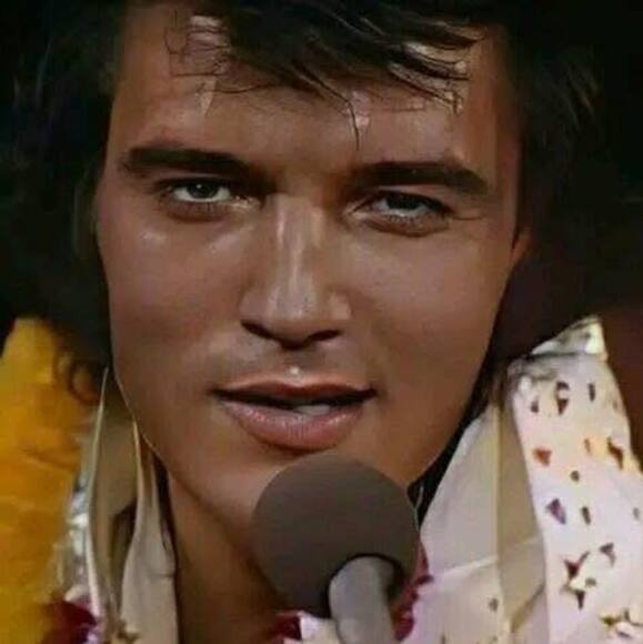 Profile Picture of Cathy Kleeschulte (@cathykleesch587) on Poshmark