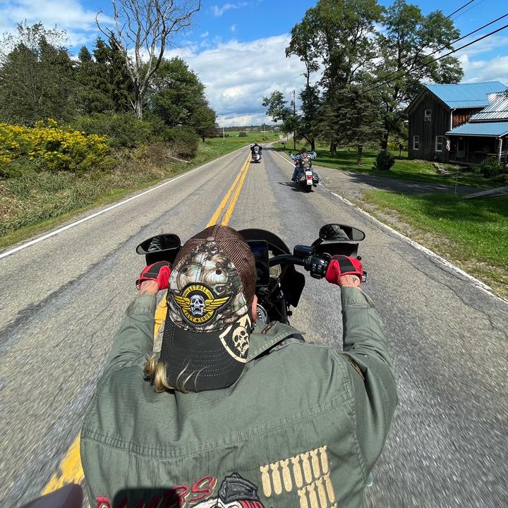 Profile Picture of Steve Button (@damnyouscubasteve68) on Tiktok