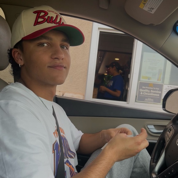 Profile Picture of Brian Harrison (@brianharrison8) on Poshmark