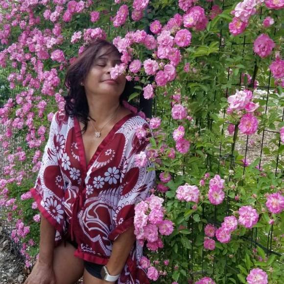 Profile Picture of Ana cecilia Barinas (@c_barinas211905) on Poshmark