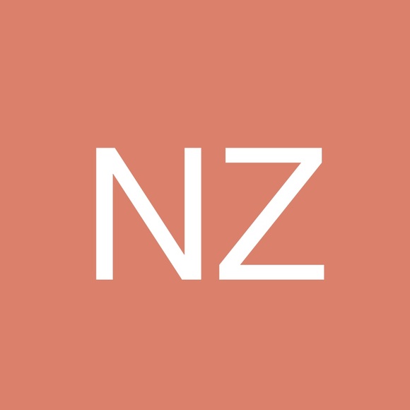 Profile Picture of Nida Zaidi (@nidazaidi768) on Poshmark