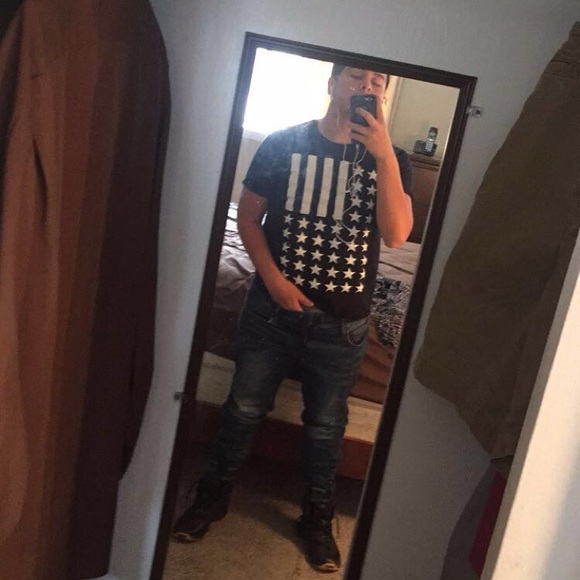 Profile Picture of Kevin Madrigal (@kevintrejo) on Poshmark