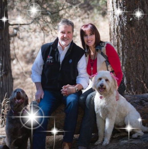 Profile Picture of Chuck Adams (@chuckadams479) on Poshmark