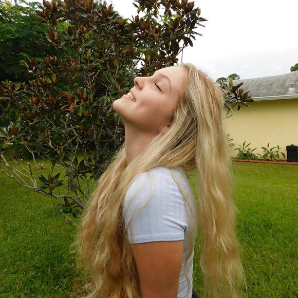 Profile Picture of Cameron Mccabe (@cameronmccabe) on Poshmark