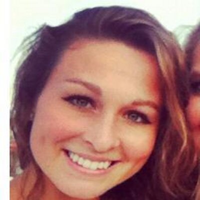 Profile Picture of Nicole Dapper (@GimmeSomeDapp) on Twitter