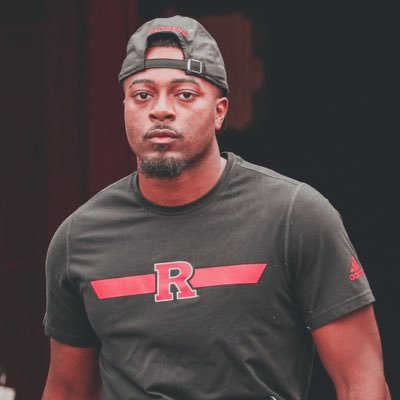 Profile Picture of Ross Douglas (@RossDoug21) on Twitter