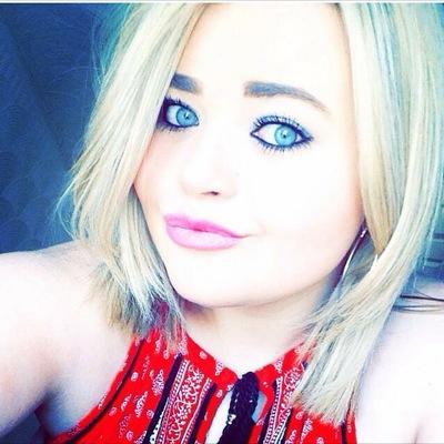 Profile Picture of Lara Carroll (@laraellis13) on Twitter