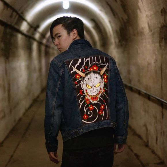 Profile Picture of Victor Yu (@victor21312323) on Poshmark