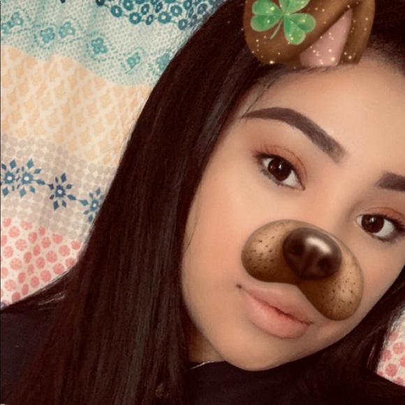 Profile Picture of Lissette Perez (@lissette2k19) on Poshmark