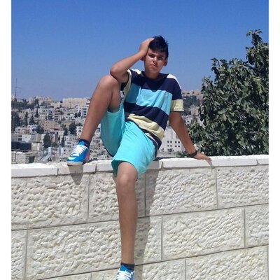 Profile Picture of Lara Bader (@larabader2002) on Twitter