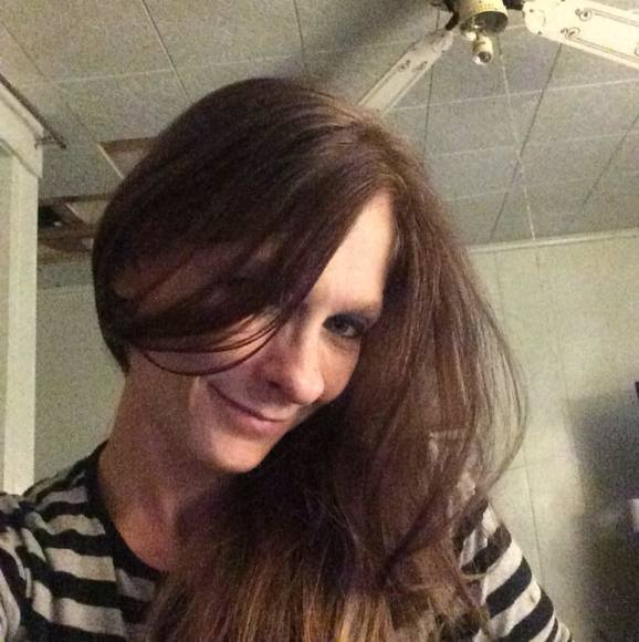 Profile Picture of Christy Schmitz (@pennylane79) on Poshmark