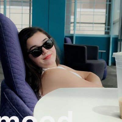 Profile Picture of Queen In The North (@alex_ennes) on Twitter