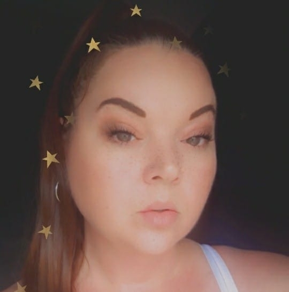 Profile Picture of Misty Englehardt (@mistwhatev) on Poshmark