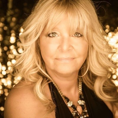 Profile Picture of Pamela Dixon (@PamelaDixon) on Twitter