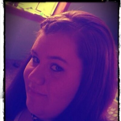 Profile Picture of Ashy Mitchell (@ThePandaLover) on Twitter