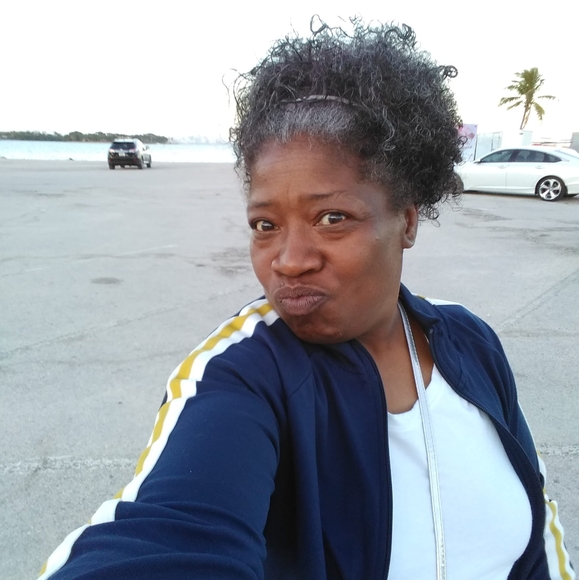 Profile Picture of Jewel Torlay (@preciousjm6) on Poshmark
