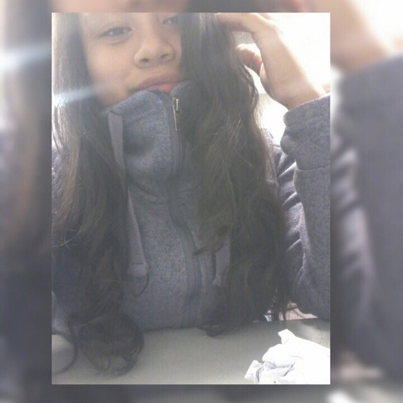 Profile Picture of Ely Ramirez (@ahhxely_) on Poshmark