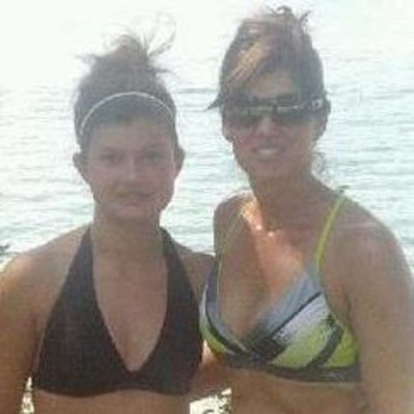 Profile Picture of Michele Heffernan kernkamp (@kernkamp19) on Poshmark