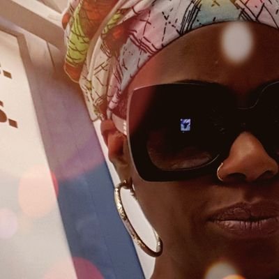Profile Picture of Queen Sherrilyn (@sherri_sinclair) on Twitter