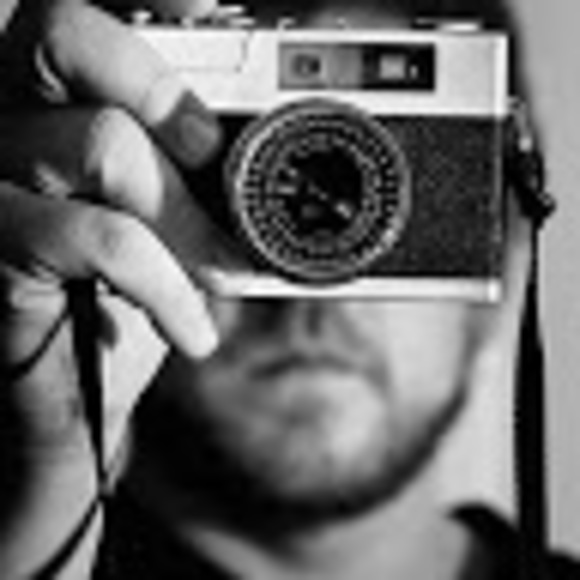 Profile Picture of Brandon Bames (@brandonbames) on Poshmark