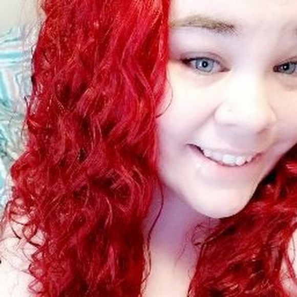 Dayna Carter - Poshmark Profile Picture of Dayna Carter (@dleighann1992) on Poshmark