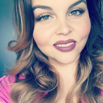 Profile Picture of Jenna Rivers (@jenkayriv) on Twitter