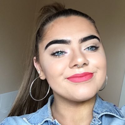 Profile Picture of Aimee Mccartney (@aimeemccartney8) on Twitter