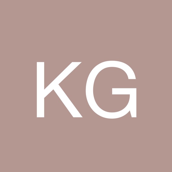Profile Picture of Kimberly Guidone (@kaguidone) on Poshmark