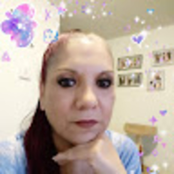 Profile Picture of Irene Etheridge (@irene_etheridge) on Poshmark
