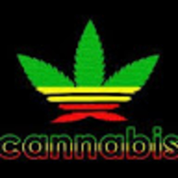 Profile Picture of G Lopez (@zunigagio8989) on Poshmark