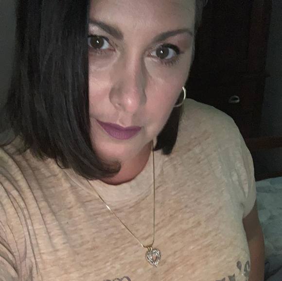 Jessica Laplaca - Poshmark Profile Picture of Jessica Laplaca (@j2pb3) on Poshmark