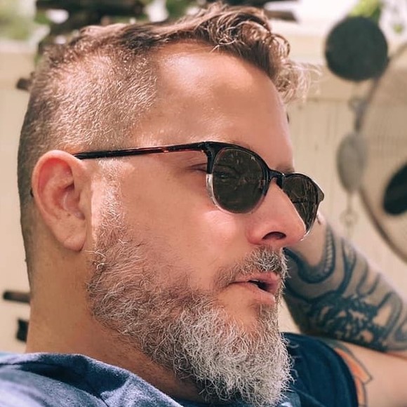 Profile Picture of Stephen Snead (@gussmans) on Poshmark