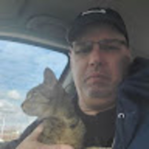 Profile Picture of Bill Trimble (@bill_trimble) on Poshmark