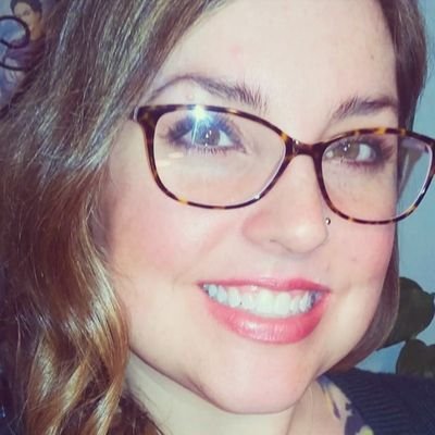 Profile Picture of Whitney Weldon (@SpitfireAlchemy) on Twitter