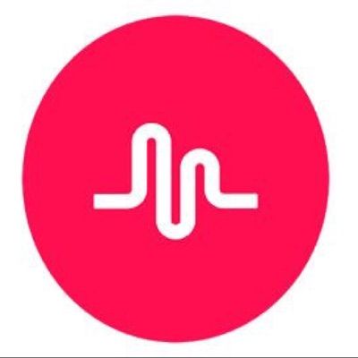 Profile Picture of Hi (@thomaslovey) on Tiktok