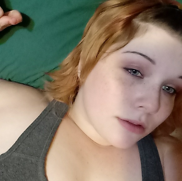 Profile Picture of Ana Cayton (@anasummer02) on Poshmark