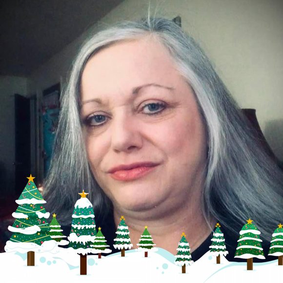 Profile Picture of Renee Graham (@reneegraham732) on Poshmark