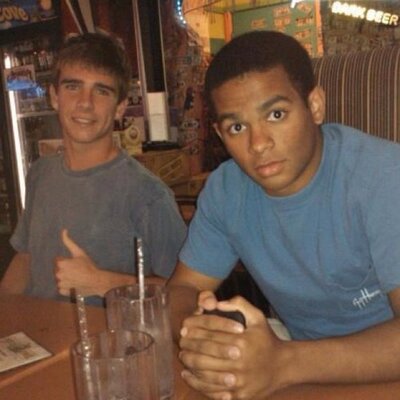 Profile Picture of Lonzo Ribeiro (@lonnie_howard) on Twitter