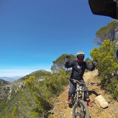 Profile Picture of David Moorhouse (@DaveMoorhouse) on Twitter