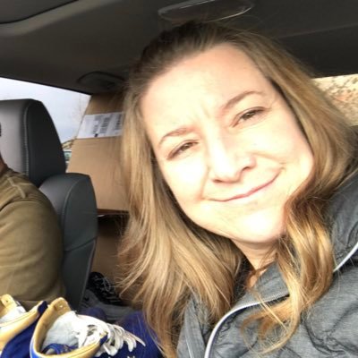 Profile Picture of Dana McDermott (@danamcd72) on Twitter