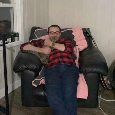 Profile Picture of Joe (@lavalley_joe) on Twitter