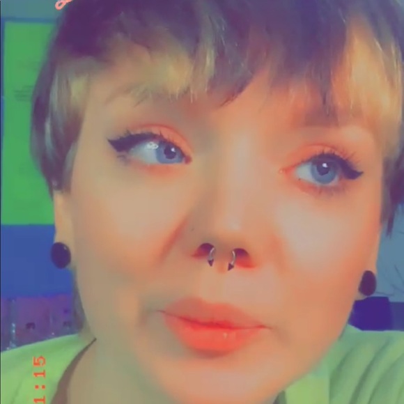 Profile Picture of Audrey Harper (@audreyharper474) on Poshmark