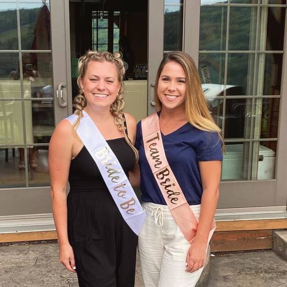 Sydney Saccone - Poshmark Profile Picture of Sydney Saccone (@sydsaccone) on Poshmark