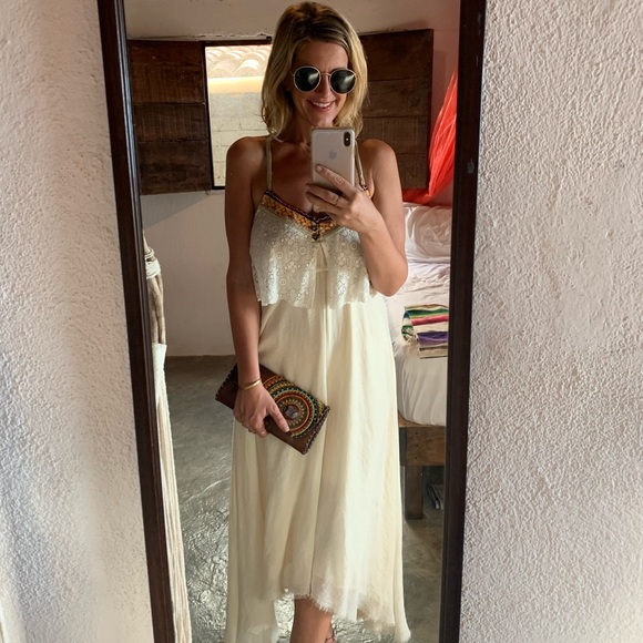 Profile Picture of Julie Benson (@bellajulesla) on Poshmark